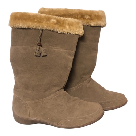 Western Chief Tan Fur-Lined Women's Boots - Picture 1 of 4
